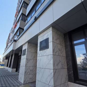 Продается 1-комнатная квартира, 38 м²