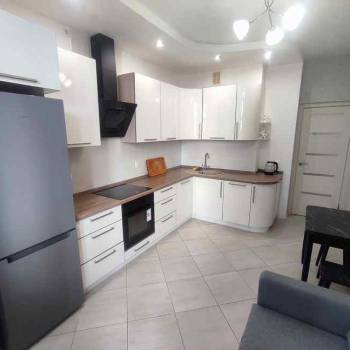 Сдается 1-комнатная квартира, 42 м²