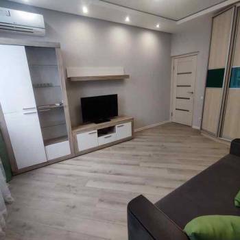 Сдается 1-комнатная квартира, 42 м²