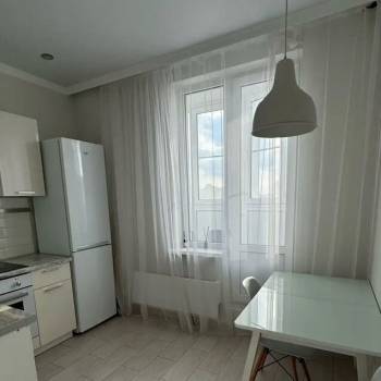 Сдается 1-комнатная квартира, 37,5 м²