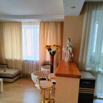 Сдается 2-х комнатная квартира, 65 м²