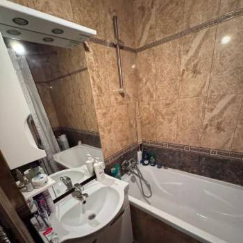 Продается Многокомнатная квартира, 126 м²