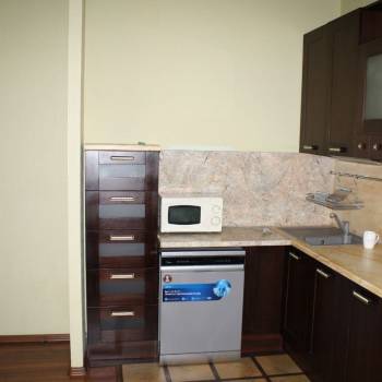 Сдается 2-х комнатная квартира, 97,5 м²