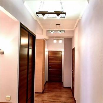 Сдается 2-х комнатная квартира, 97,5 м²
