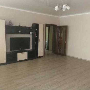 Сдается 2-х комнатная квартира, 80 м²