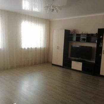 Сдается 2-х комнатная квартира, 80 м²
