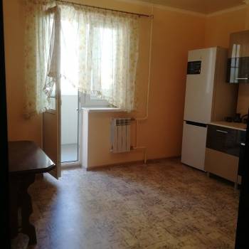 Сдается 2-х комнатная квартира, 80 м²