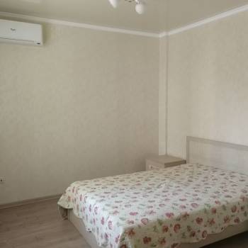 Сдается 2-х комнатная квартира, 80 м²