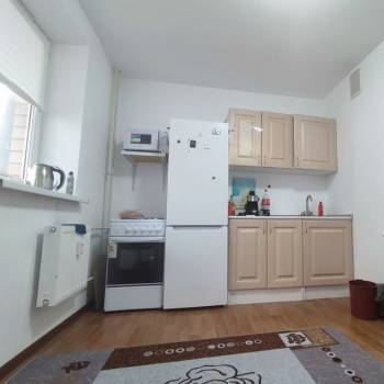 Сдается 1-комнатная квартира, 42 м²