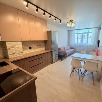 Сдается 1-комнатная квартира, 50 м²