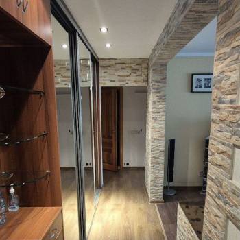 Сдается Многокомнатная квартира, 61 м²