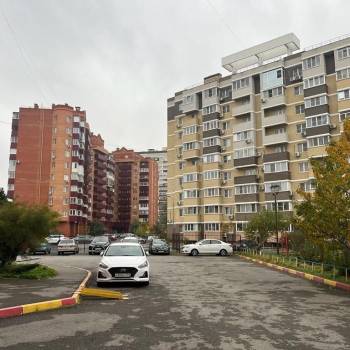 Продается 1-комнатная квартира, 45,6 м²