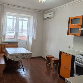 Сдается 1-комнатная квартира, 49,9 м²