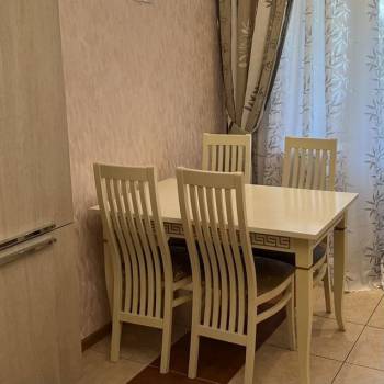 Сдается 1-комнатная квартира, 52 м²