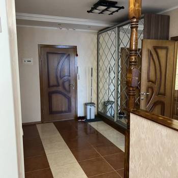 Сдается 1-комнатная квартира, 52 м²