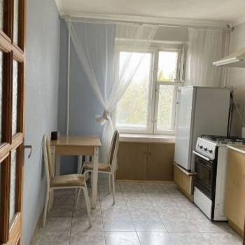 Сдается 1-комнатная квартира, 38 м²