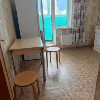 Сдается 1-комнатная квартира, 38 м²