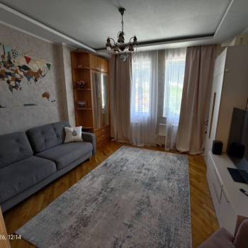 Продается 1-комнатная квартира, 35 м²