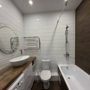 Продается 1-комнатная квартира, 42 м²
