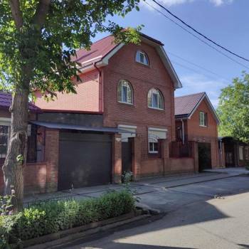 Продается Дом, 210 м²