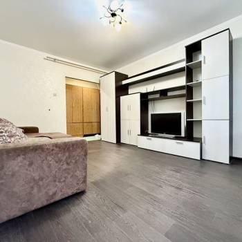 Продается 3-х комнатная квартира, 62 м²