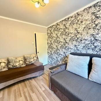 Продается 3-х комнатная квартира, 62 м²