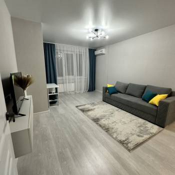 Сдается 1-комнатная квартира, 38 м²
