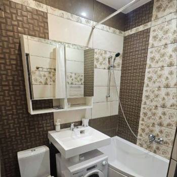 Сдается 1-комнатная квартира, 42 м²