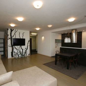 Сдается Многокомнатная квартира, 100 м²