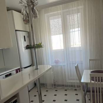 Сдается 1-комнатная квартира, 37 м²