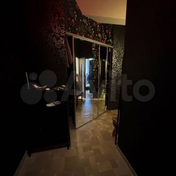 Продается 1-комнатная квартира, 61,9 м²