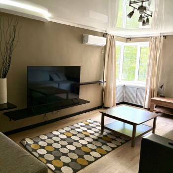 Сдается 1-комнатная квартира, 45 м²