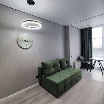 Продается 1-комнатная квартира, 43 м²