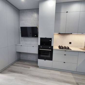 Продается 1-комнатная квартира, 43 м²