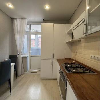 Продается 1-комнатная квартира, 36 м²