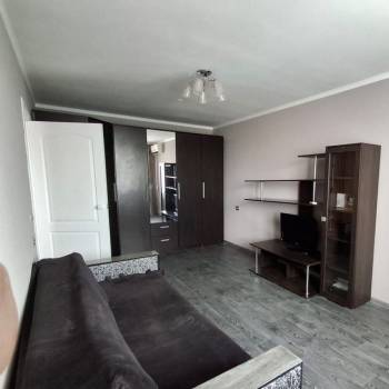 Сдается 1-комнатная квартира, 37 м²