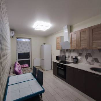 Сдается 1-комнатная квартира, 42 м²