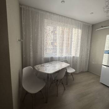 Сдается 1-комнатная квартира, 45 м²