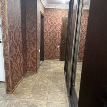 Сдается 2-х комнатная квартира, 77 м²