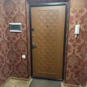Сдается 2-х комнатная квартира, 77 м²
