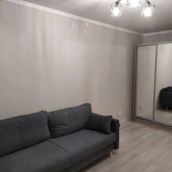 Сдается 1-комнатная квартира, 38 м²
