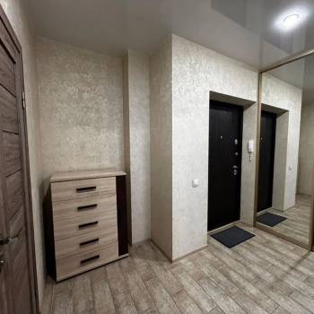 Продается 1-комнатная квартира, 45 м²