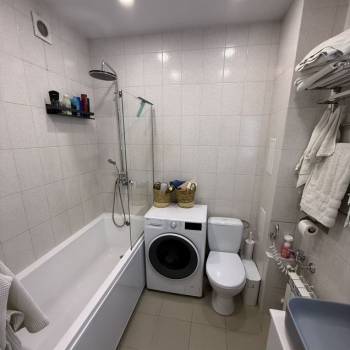 Продается 2-х комнатная квартира, 61 м²