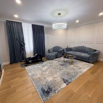 Продается Многокомнатная квартира, 124 м²