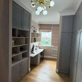Продается Многокомнатная квартира, 124 м²