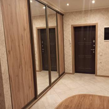 Сдается Многокомнатная квартира, 105 м²
