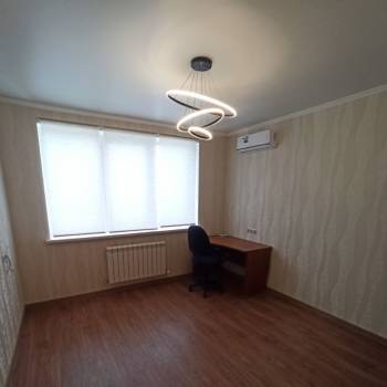 Сдается Многокомнатная квартира, 105 м²