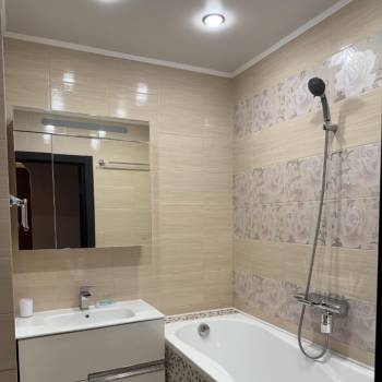 Сдается Многокомнатная квартира, 83,6 м²