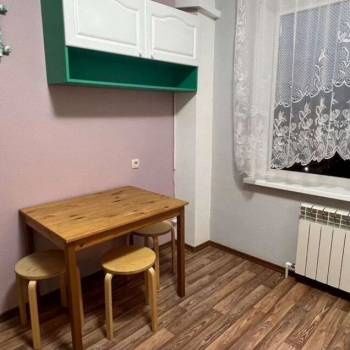 Сдается 1-комнатная квартира, 52 м²