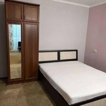 Сдается 1-комнатная квартира, 52 м²